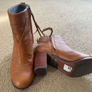 Toms Tan Heeled Boots